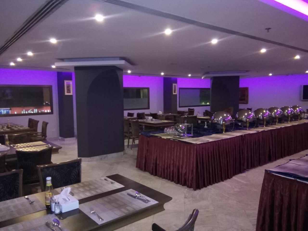 Hala Hotel Al Khobar Exteriör bild