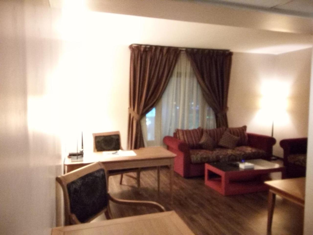 Hala Hotel Al Khobar Exteriör bild