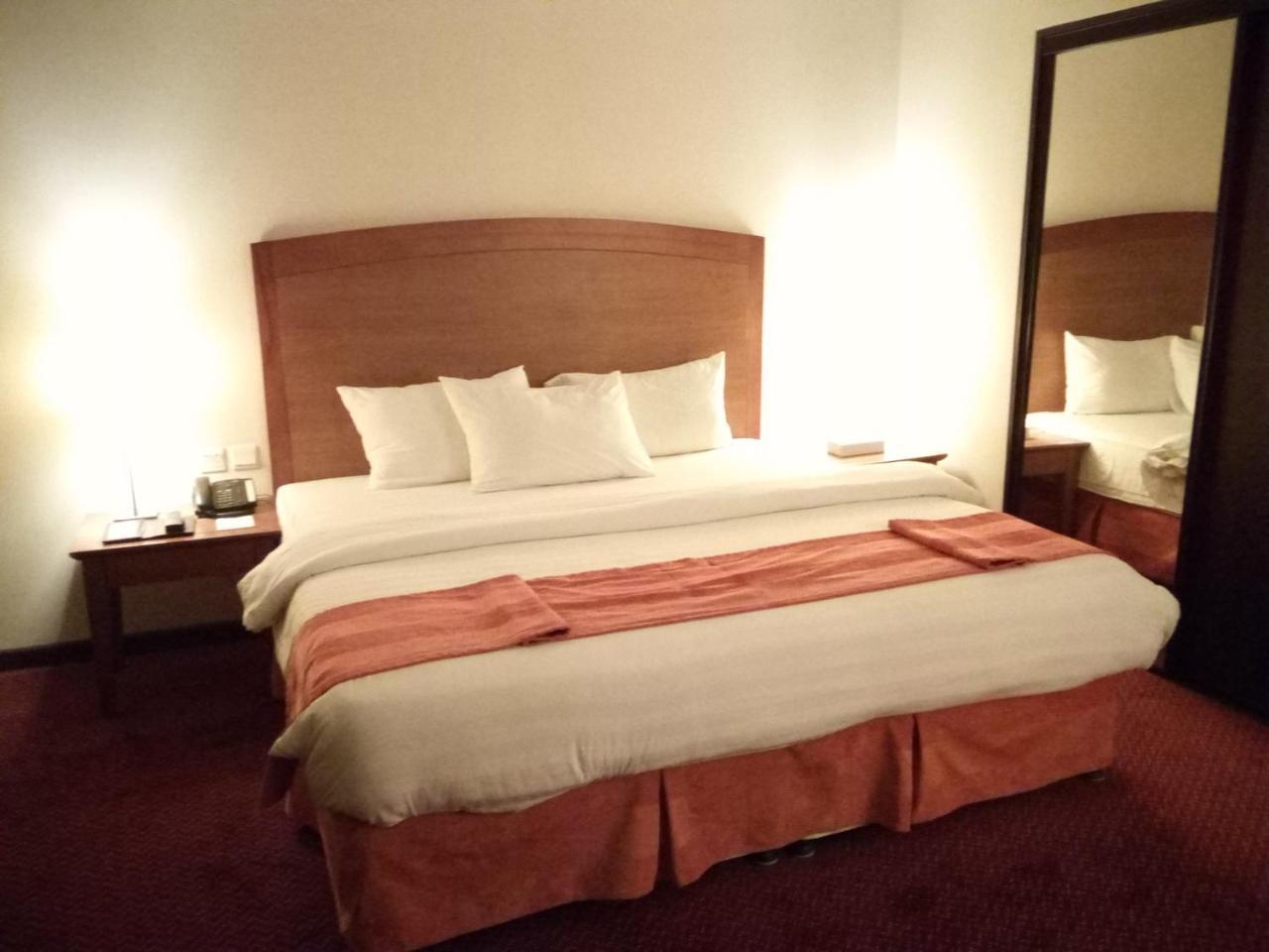 Hala Hotel Al Khobar Exteriör bild