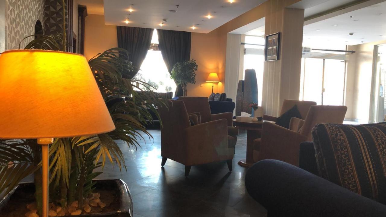 Hala Hotel Al Khobar Exteriör bild